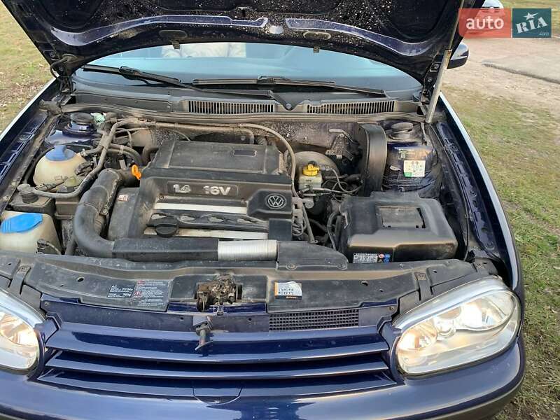 Хетчбек Volkswagen Golf 2000 в Кам'янському