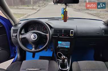 Хэтчбек Volkswagen Golf 1998 в Киеве