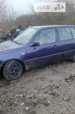 Хэтчбек Volkswagen Golf 1997 в Сарнах