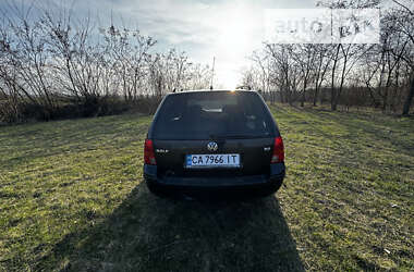 Универсал Volkswagen Golf 2000 в Киеве