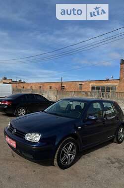 Хетчбек Volkswagen Golf 2000 в Чернігові