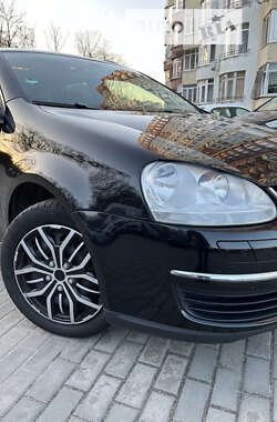 Универсал Volkswagen Golf 2009 в Львове