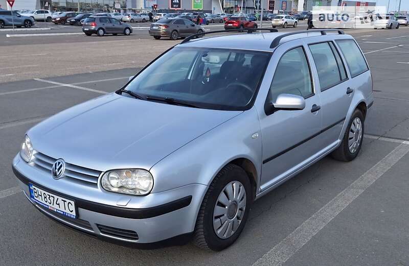 Универсал Volkswagen Golf 2002 в Одессе