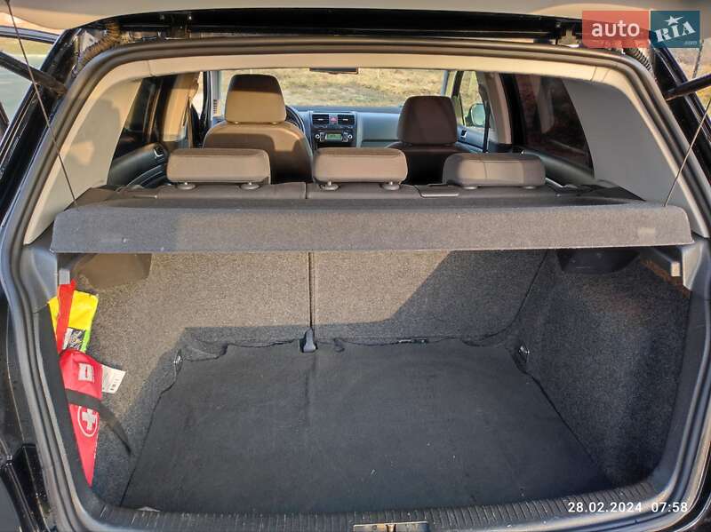 Хетчбек Volkswagen Golf 2008 в Ковелі