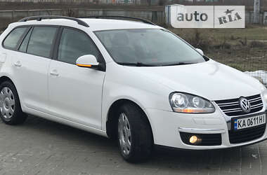 Универсал Volkswagen Golf 2009 в Киеве