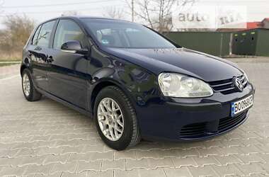 Хетчбек Volkswagen Golf 2004 в Тернополі