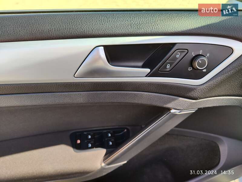 Универсал Volkswagen Golf 2014 в Сокирянах