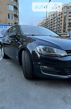 Універсал Volkswagen Golf 2013 в Києві