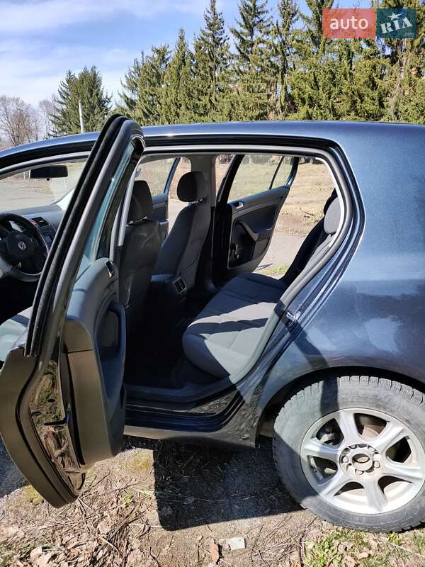 Хэтчбек Volkswagen Golf 2005 в Жмеринке фото 11 Хэтчбек Volkswagen Golf 2005 в Жмеринке
