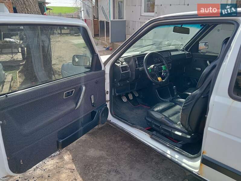 Хэтчбек Volkswagen Golf 1990 в Тетиеве