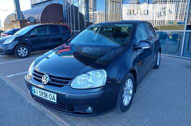 Хэтчбек Volkswagen Golf 2006 в Киеве