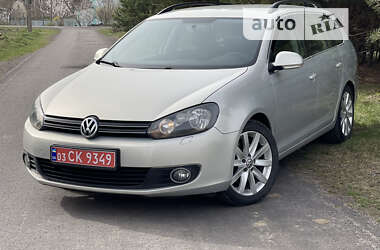 Универсал Volkswagen Golf 2010 в Луцке