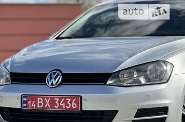 Хетчбек Volkswagen Golf 2014 в Дрогобичі