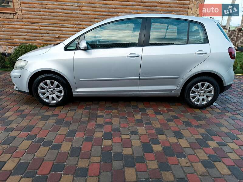 Хэтчбек Volkswagen Golf 2005 в Владимирце фото 3 Хэтчбек Volkswagen Golf 2005 в Владимирце