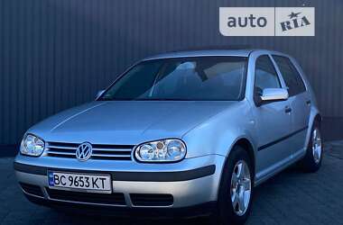 Хэтчбек Volkswagen Golf 2002 в Стрые