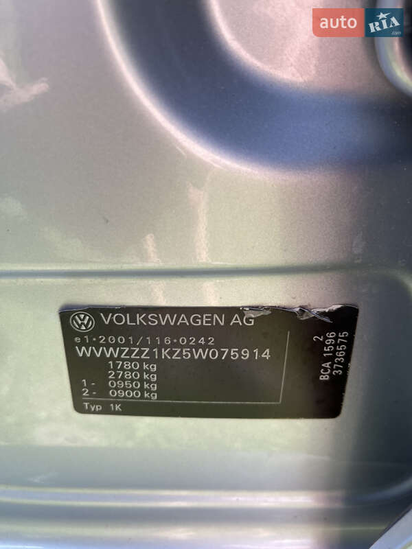 Хэтчбек Volkswagen Golf 2004 в Виннице