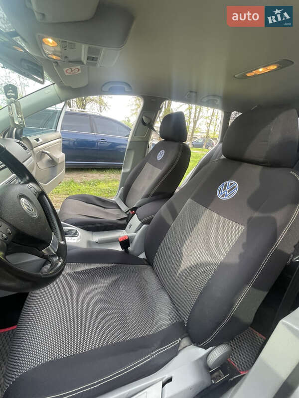 Универсал Volkswagen Golf 2009 в Стрые