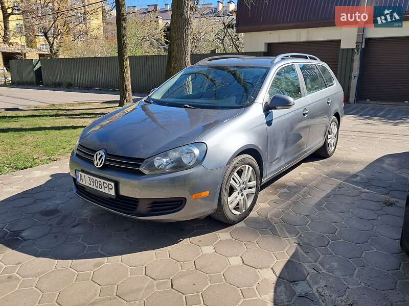 Универсал Volkswagen Golf 2012 в Ирпене