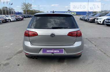 Хетчбек Volkswagen Golf 2015 в Дніпрі