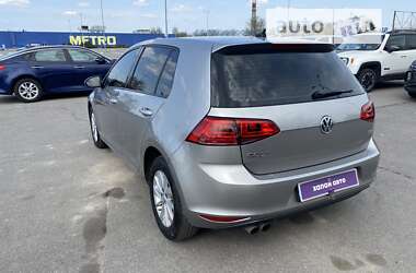 Хетчбек Volkswagen Golf 2015 в Дніпрі