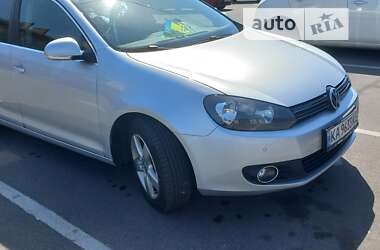 Универсал Volkswagen Golf 2012 в Киеве