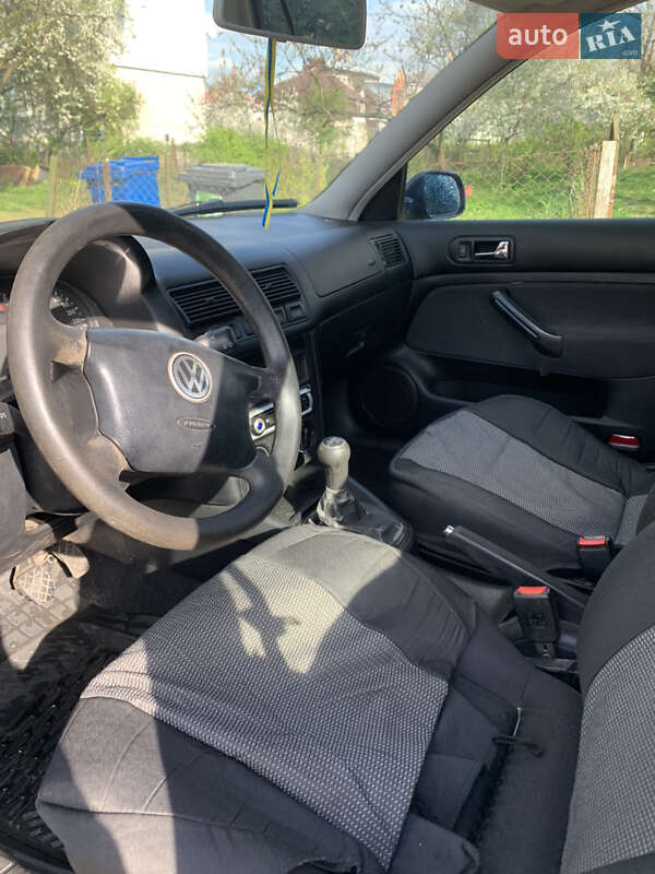 Хэтчбек Volkswagen Golf 2000 в Львове