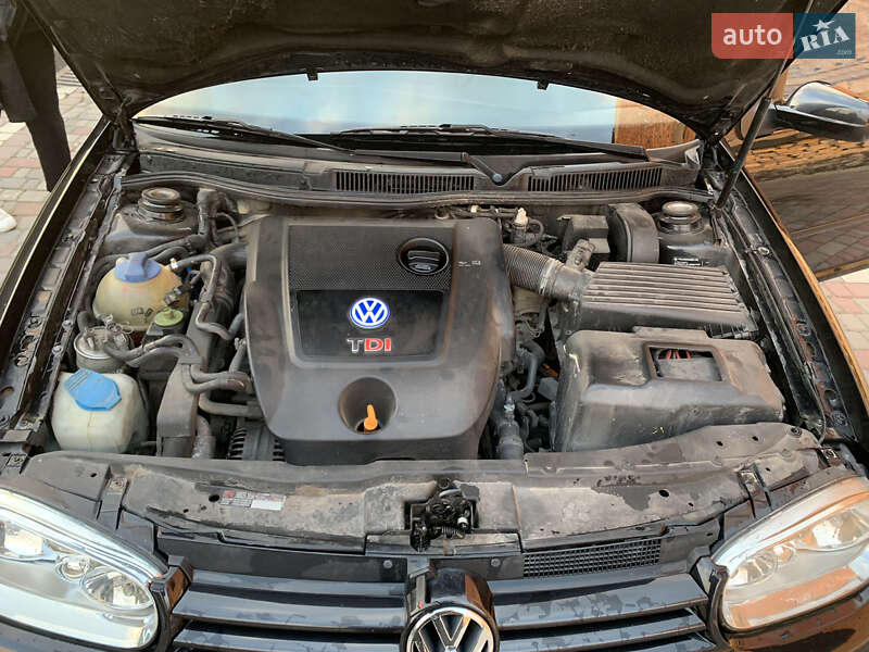 Хэтчбек Volkswagen Golf 2001 в Тернополе