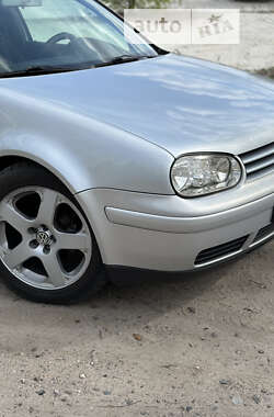 Хэтчбек Volkswagen Golf 2000 в Лебедине