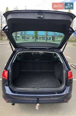 Універсал Volkswagen Golf 2016 в 