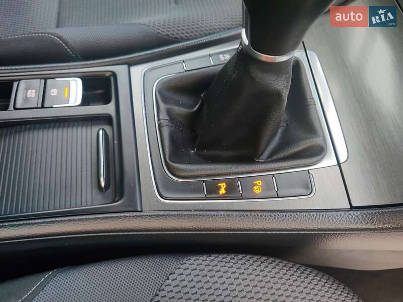Хетчбек Volkswagen Golf 2013 в Мукачевому