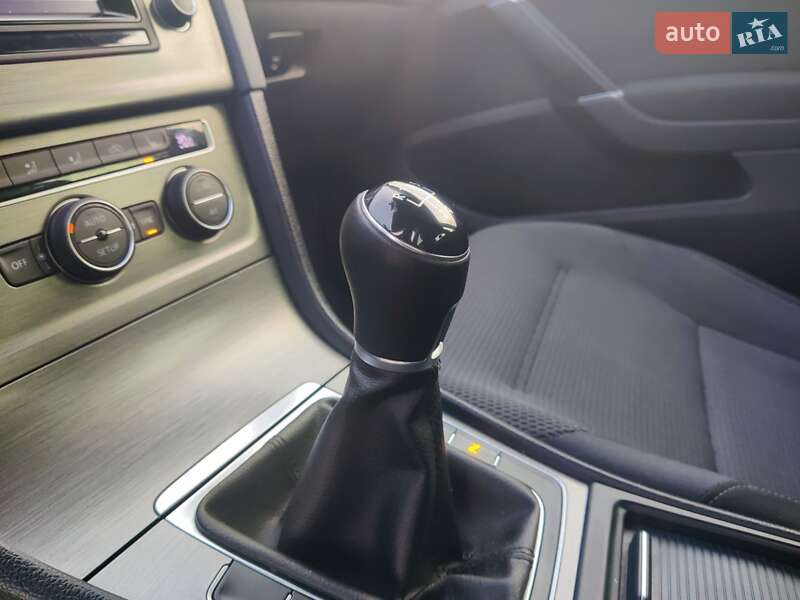 Хетчбек Volkswagen Golf 2013 в Мукачевому
