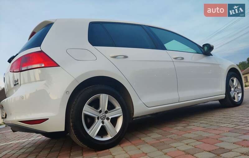 Хетчбек Volkswagen Golf 2013 в Мукачевому