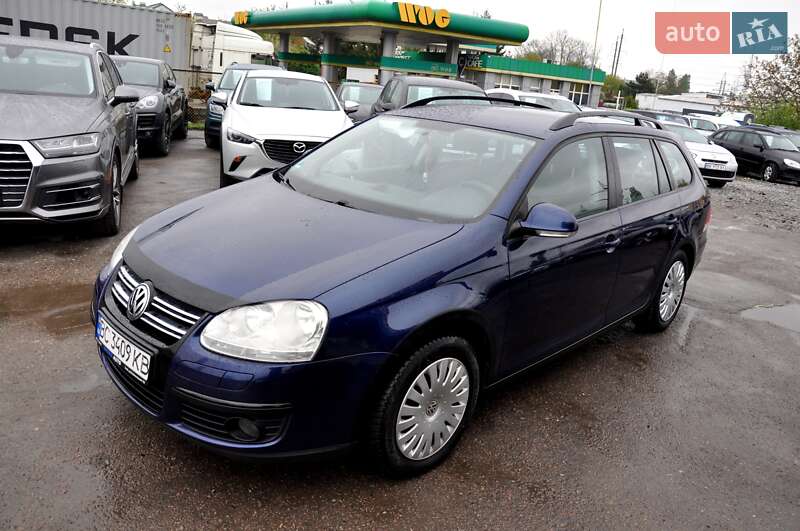 Універсал Volkswagen Golf 2009 в Львові