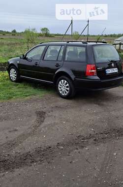 Универсал Volkswagen Golf 2005 в Ровно