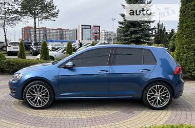 Хэтчбек Volkswagen Golf 2015 в Львове