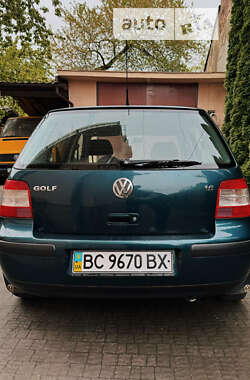 Хетчбек Volkswagen Golf 2002 в Львові