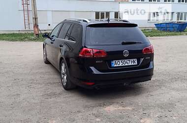 Універсал Volkswagen Golf 2015 в Ужгороді