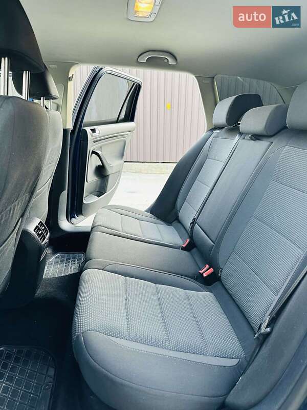 Універсал Volkswagen Golf 2010 в Козятині