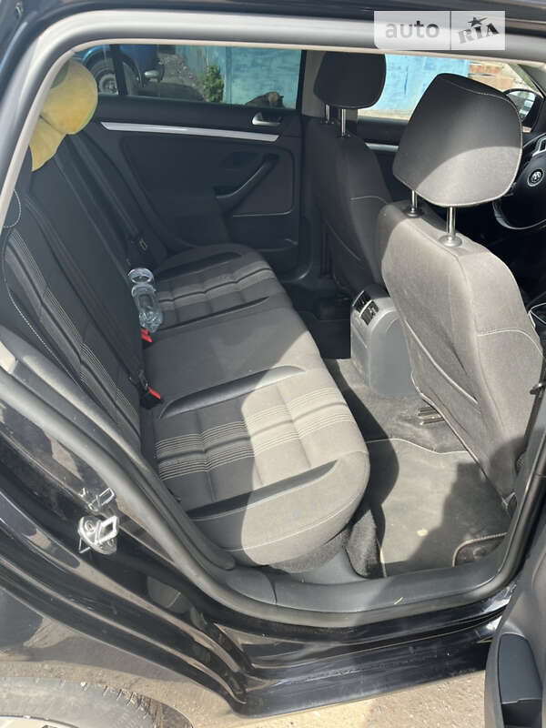 Універсал Volkswagen Golf 2012 в Ніжині