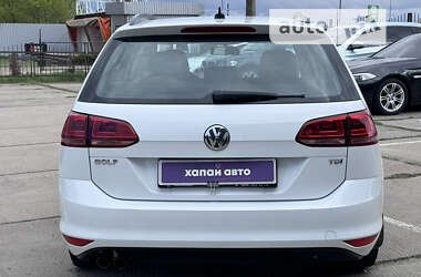 Універсал Volkswagen Golf 2015 в Києві