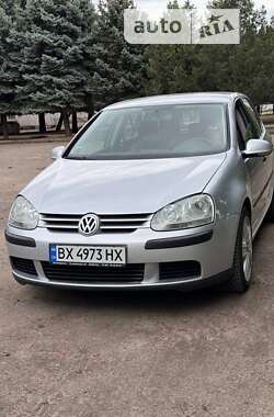 Хетчбек Volkswagen Golf 2004 в Вознесенську