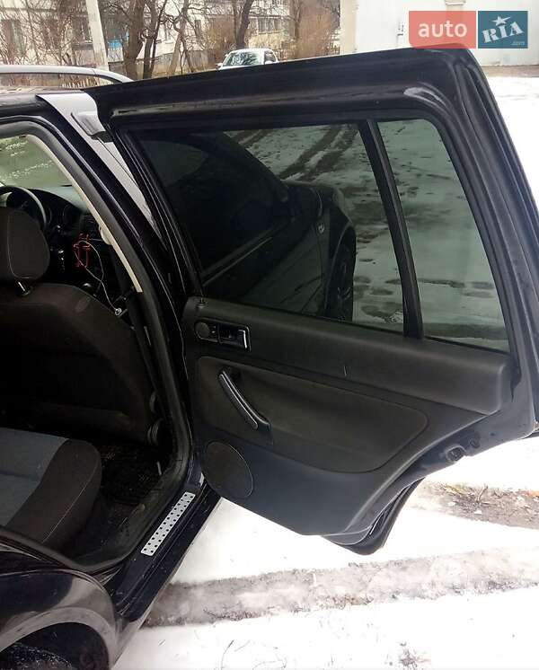 Универсал Volkswagen Golf 2003 в Харькове