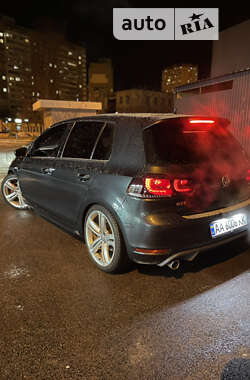 Хэтчбек Volkswagen Golf 2013 в Киеве