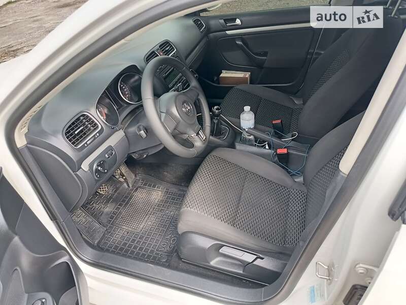 Универсал Volkswagen Golf 2011 в Переяславе