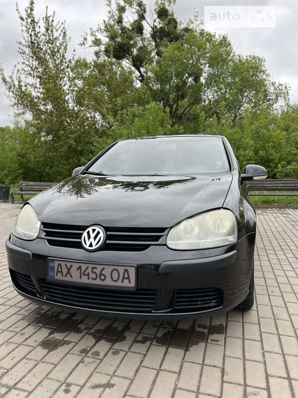 Volkswagen Golf 2004