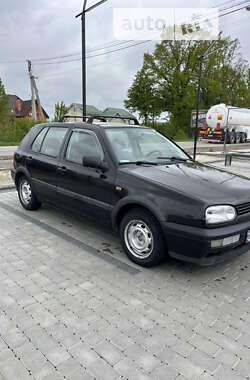 Хетчбек Volkswagen Golf 1996 в Івано-Франківську