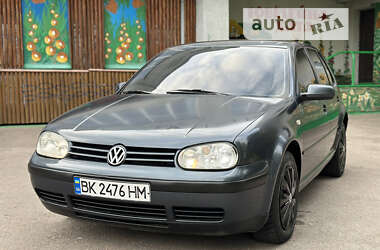 Хетчбек Volkswagen Golf 2001 в Рівному