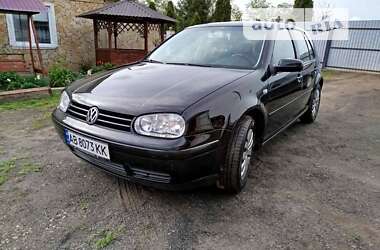 Універсал Volkswagen Golf 2003 в Вінниці