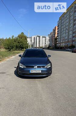 Хетчбек Volkswagen Golf 2017 в Сумах