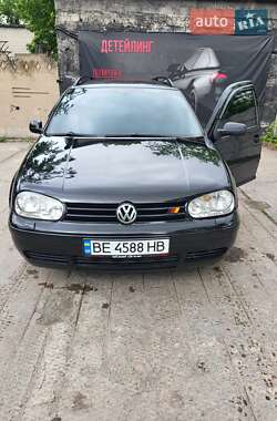 Універсал Volkswagen Golf 2003 в Добропіллі